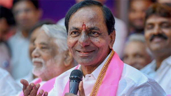  ಮಮತಾ ಬ್ಯಾನರ್ಜಿ ಭೇಟಿಯಾಗಿದ್ದರು