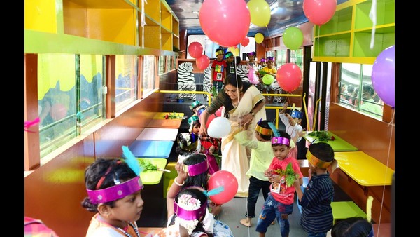 ತರಗತಿ ತುಂಬೆಲ್ಲಾ ರಂಗಿನ ಚಿತ್ತಾರ 