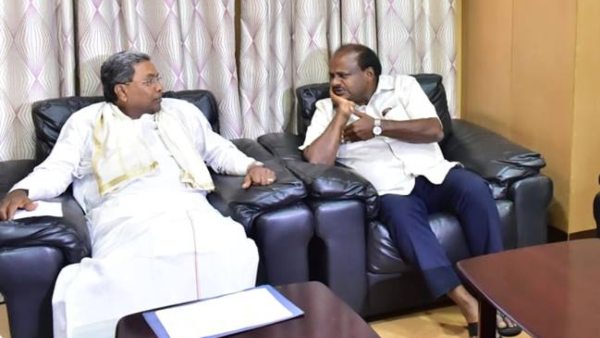 ಅಲ್ಪಸಂಖ್ಯಾತರ ಓಲೈಸಲು ಹೋರಾಟ