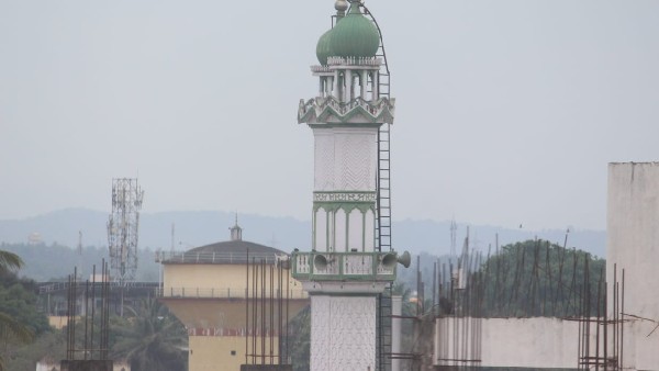  ಸ್ವಯಂ ಪ್ರೇರಣೆಯಿಂದ ಸೌಂಡ್ ಗವರ್ನರ್ ಅಳವಡಿಕೆ 