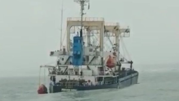 Mangaluru: Foreign ship MV Princess Miral sinks at Arabian sea Mangaluru: Foreign ship MV Princess Miral sinks at Arabian sea