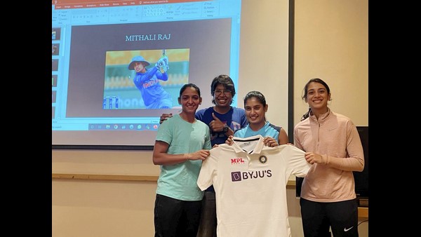 ಟೆಸ್ಟ್ ಕ್ರಿಕೆಟ್‌ನಲ್ಲಿ ವಿಶ್ವದಾಖಲೆ 