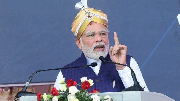 PM Narendra Modi meets Naveen Shekarappa Family