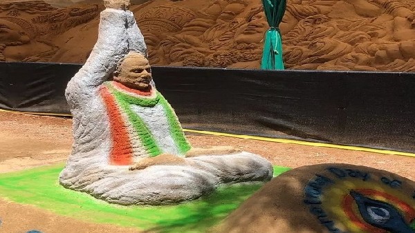  ಗಮನ ಸೆಳೆಯುತ್ತಿರುವ ಮೋದಿ ಯೋಗಾಸನ ಶಿಲ್ಪ 