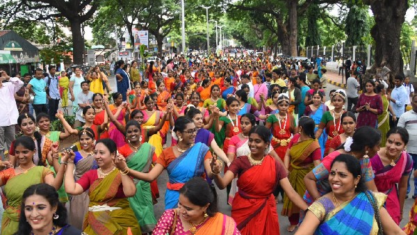 ಸಾವರ್ಕರ್ -ತಿಲಕರು ಮೊದಲ ಸ್ವಾತಂತ್ರ್ಯ ಹೋರಾಟಗಾರರು 