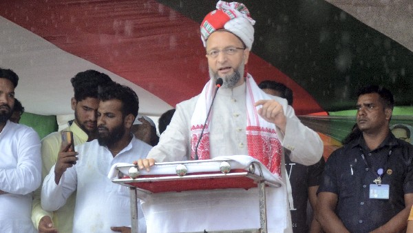 Dont Waste Your Vote On Congress: AIMIM Leader Owaisi