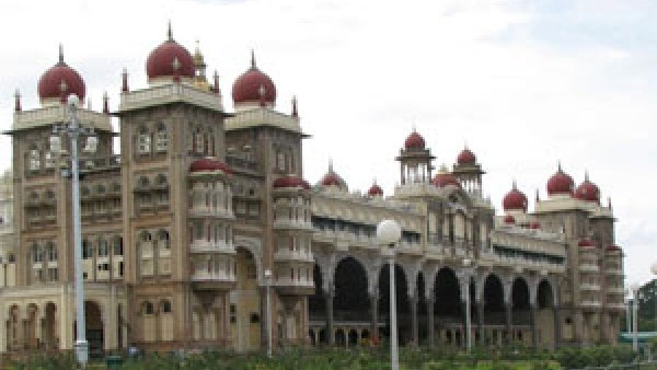 ವೀಸಾ ಸಮಸ್ಯೆಯಿಂದ ಆನ್‌ಲೈನ್ ಯೋಗಕ್ಕೆ ಮೊರೆ 