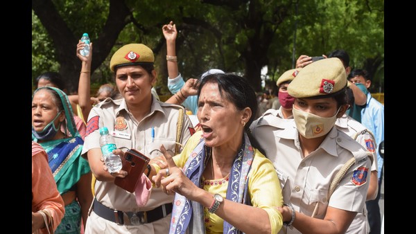 ಜಾರಿ ನಿರ್ದೇಶನಾಲಯ ದುರ್ಬಳಕೆ ಜಾರಿ ನಿರ್ದೇಶನಾಲಯ ದುರ್ಬಳಕೆ
