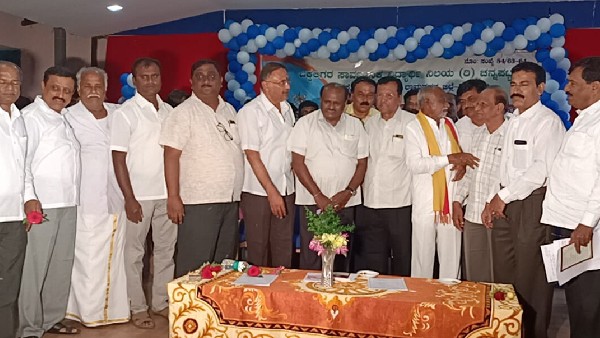 ನಾನು ಬೀದೀಲಿ ಬ್ಯಾರಿಕೇಡ್ ಹತ್ತಿ ಡ್ಯಾನ್ಸ್ ಮಾಡೋಕೆ ಹೋಗಬೇಕಾ: ಎಚ್ಡಿಕೆ ವ್ಯಂಗ್ಯ 