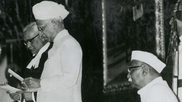 ರಾಧಾಕೃಷ್ಣನ್ ಮುಕ್ಕಾಲು ಪಾಲು ಸಂಬಳ ದಾನ ರಾಧಾಕೃಷ್ಣನ್ ಮುಕ್ಕಾಲು ಪಾಲು ಸಂಬಳ ದಾನ