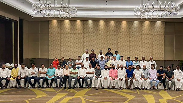 ಸರ್ಕಾರದಲ್ಲಿ ಯಾವ ಪಕ್ಷಕ್ಕೆ ಎಷ್ಟು ಸ್ಥಾನಗಳಿವೆ? 