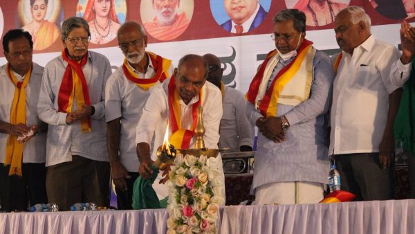 ಜ್ಞಾನವಿಲ್ಲದ ಗೃಹ ಸಚಿವ