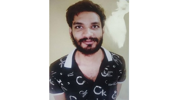 ಖಾತೆಯಲ್ಲಿ 50,000 ಬ್ರಿಟೀಷ್ ಪೌಂಡ್ ಖಾತೆಯಲ್ಲಿ 50,000 ಬ್ರಿಟೀಷ್ ಪೌಂಡ್