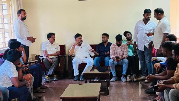 DK Shivakumar Assure to Support Bengaluru University Students