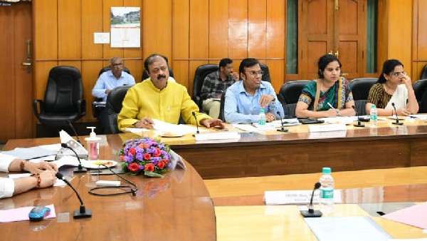 New Cocoon markets in Kalaburagi, Haveri; CM instructs to prepare the DPR within a month