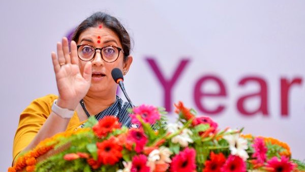 ಕೆಂಪು ಶಾಹಿ ಹಾಕಿ ಹಣಕಾಸು ವಹಿವಾಟು ಗುರುತು 