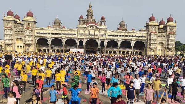 Minister ST Somashekar Inaugurates Yoga Day Rehearsal