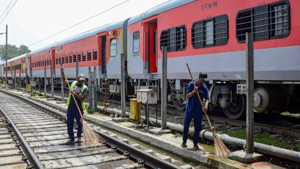 ಸ್ವಚ್ಛತೆ ತಪಾಸಣೆಗಾಗಿ ಹಠಾತ್ ಭೇಟಿ