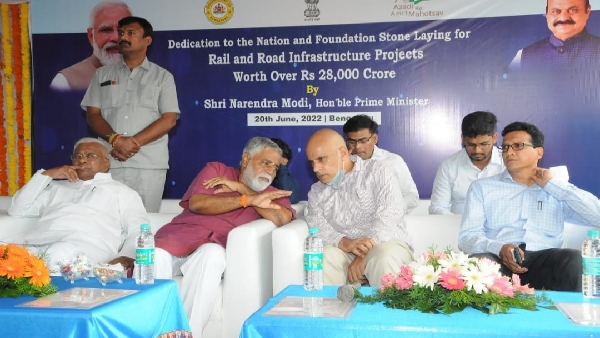 Electric powered train service started in Tumkur-Araisikere route