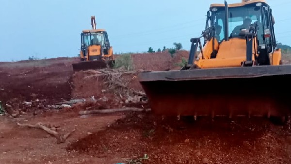 Authorities Helps Farmers To Get Back Bagar Hukum Land in Sira Taluk