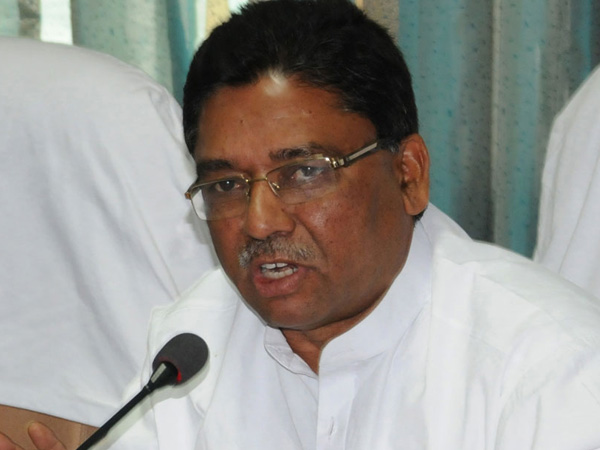 ಕೇಂದ್ರ ಸರ್ಕಾರದ ವೈಫಲ್ಯಗಳನ್ನು ಜನರ ಮುಂದೆ ಇಡುತ್ತಿರುವ ರಾಹುಲ್ ಕೇಂದ್ರ ಸರ್ಕಾರದ ವೈಫಲ್ಯಗಳನ್ನು ಜನರ ಮುಂದೆ ಇಡುತ್ತಿರುವ ರಾಹುಲ್