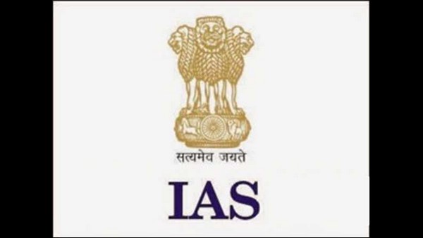  ಐಎಎಸ್ ಅಧಿಕಾರಿಯಾಗಿ ಕೆಲಸ