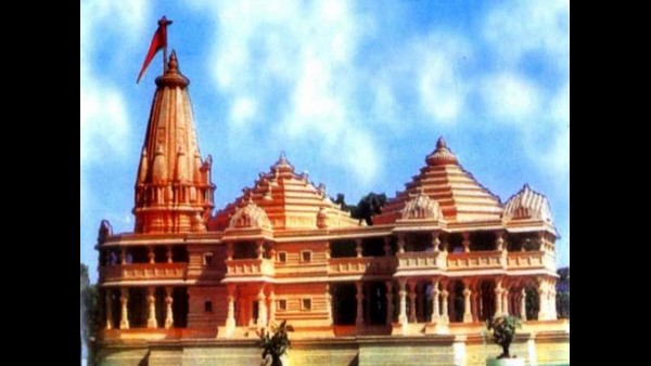 ಗವಿಗಂಗಾಧರೇಶ್ವರ ದೇವಸ್ಥಾನದಲ್ಲಿ ಮುಂಜಾನೆಯ ಸೂರ್ಯ ಗವಿಗಂಗಾಧರೇಶ್ವರ ದೇವಸ್ಥಾನದಲ್ಲಿ ಮುಂಜಾನೆಯ ಸೂರ್ಯ