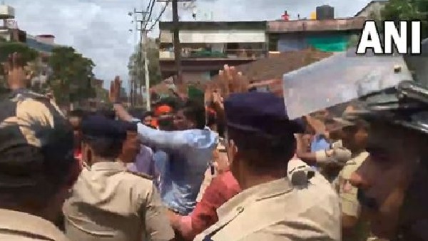 lathi charge during praveens procession, 2 police officers transfer