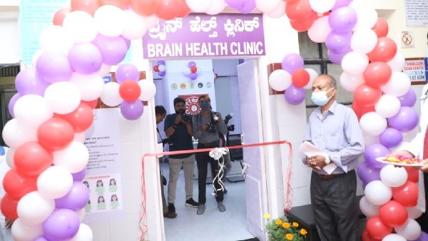 ವೈದ್ಯರ ಬಳಿ ಅಳುಕಿಲ್ಲದೆ ಹೋಗಬೇಕು ವೈದ್ಯರ ಬಳಿ ಅಳುಕಿಲ್ಲದೆ ಹೋಗಬೇಕು