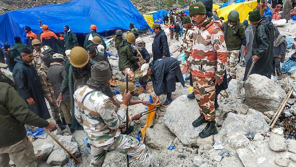 Cloudburst not responsible for Amarnath Yatra disaster: Meteorological Department Cloudburst not responsible for Amarnath Yatra disaster: Meteorological Department