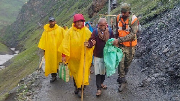 ಯಾತ್ರೆ ಪೂರ್ಣಗೊಳಿಸುವವರೆಗೂ ಹಿಂದಿರುಗಲು ನಿರಾಕರಣೆ 
