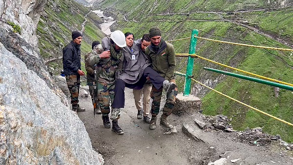 Govt Suspends Amarnath Yatra From Jammu