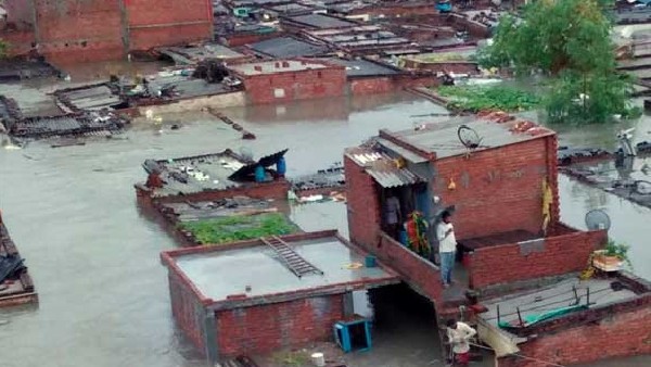 ಶ್ರೀಶೈಲಂ ಜಲಾಶಯಕ್ಕೆ 1,46,278 ಕ್ಯೂಸೆಕ್ ನೀರು ಶ್ರೀಶೈಲಂ ಜಲಾಶಯಕ್ಕೆ 1,46,278 ಕ್ಯೂಸೆಕ್ ನೀರು