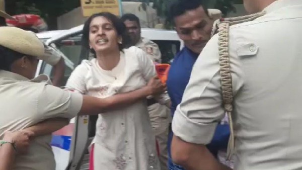 Protest in Home Minister Araga Jnanendra house: Police arrest 40 members of ABVP