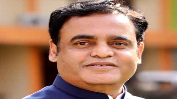 ವಿದ್ಯಾರ್ಥಿಗಳೊಂದಿಗೆ ಪ್ರಭತಿಭಟನೆ ಎಚ್ಚರಿಕೆ 