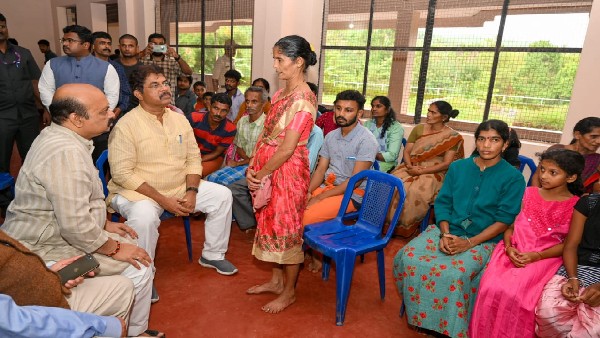 ನದಿಪಾತ್ರದಲ್ಲಿನ ಹೂಳು ತೆಗೆಯಲು ಕ್ರಮ ನದಿಪಾತ್ರದಲ್ಲಿನ ಹೂಳು ತೆಗೆಯಲು ಕ್ರಮ
