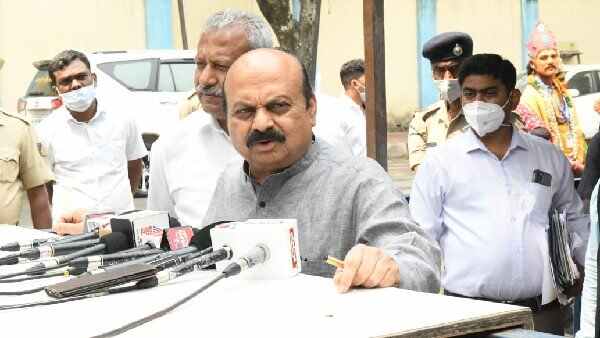 Karnataka Govt withdraws order to ban Photos and Videos in Govt Offices after Outrage Karnataka Govt withdraws order to ban Photos and Videos in Govt Offices after Outrage