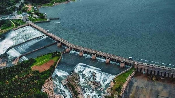 ಸರ್ಕಾರಿ ಸ್ವಾಮ್ಯದಲ್ಲೇ ಮೈಷುಗರ್ ಆರಂಭ 