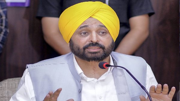 ಆಗಸ್ಟ್ 15ರಿಂದಲೇ 75 ಮೊಹಲ್ಲಾ ಚಿಕಿತ್ಸಾಲಯ ಆಗಸ್ಟ್ 15ರಿಂದಲೇ 75 ಮೊಹಲ್ಲಾ ಚಿಕಿತ್ಸಾಲಯ