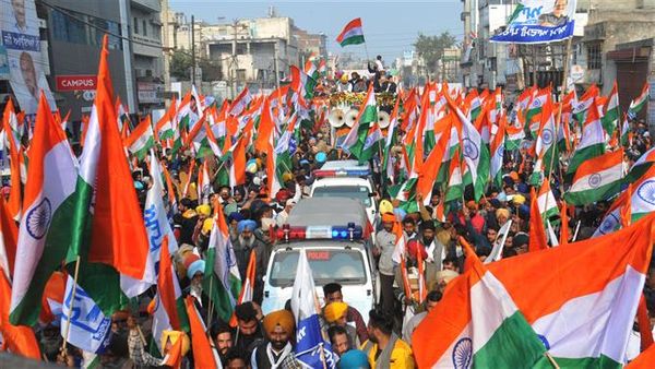 ಟಿಕೆಟ್ ನೀಡುವ ಭರವಸೆಯೊಂದಿಗೆ ಕೆಲಸ ಮಾಡಲು ಸೂಚನೆ