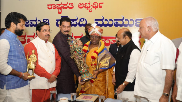 Presidential poll: Draupadi Murmu visits to Karnataka