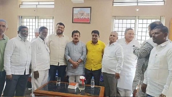 Siddaramaiah Had Challenged Government he would Eat Beef, Zameer Ahmed Khan Showers Praise