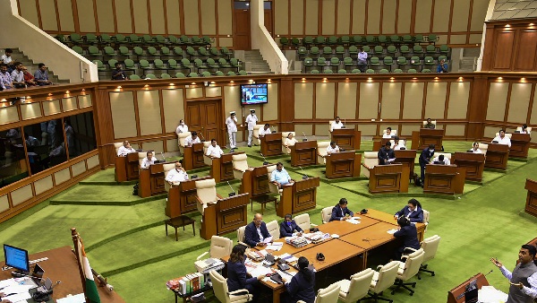 ಬಂಡಾಯ ಬಣದಲ್ಲಿರುವವರು ಯಾರು?