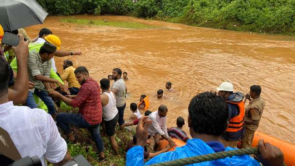 ನಿಧಾನವಾಗಿ ಹೋಗಲು ಎಚ್ಚರಿಕೆ