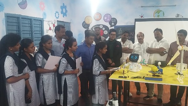  ಲ್ಯಾಬ್ ವಿಶೇಷತೆ 