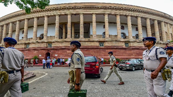  ಗಾಳಿಯಲ್ಲಿ ಹಾರಾಡುವ ವಸ್ತುಗಳ ಮೇಲೆ ನಿಗಾ