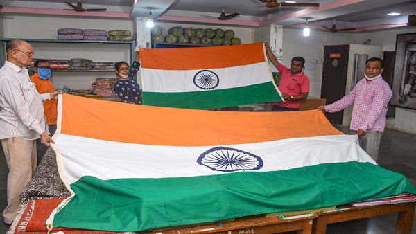  ಬಿಬಿಎಂಪಿ ವಲಯವಾರು ಧ್ವಜ ಹಂಚಿಕೆ 