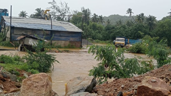  ರೆಡ್‌ ಅಲರ್ಟ್, ಶಾಲಾ ಕಾಲೇಜಿಗೆ ರಜೆ ವಿಸ್ತರಣೆ