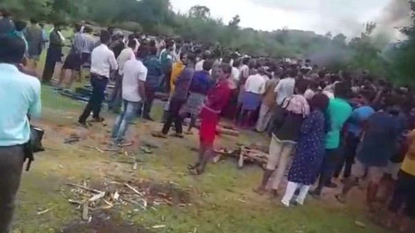  ತಂದೆ-ತಾಯಿ ಇಬ್ಬರನ್ನು ಕಳೆದುಕೊಂಡ ಮಕ್ಕಳು 