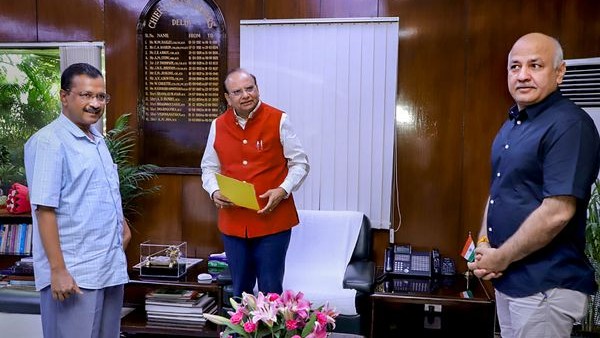 ಅರವಿಂದ್ ಕೇಜ್ರಿವಾಲ್ ಸಿಂಗಾಪುರ ಪ್ರವಾಸಕ್ಕೆ ಅಡ್ಡಿ ಅರವಿಂದ್ ಕೇಜ್ರಿವಾಲ್ ಸಿಂಗಾಪುರ ಪ್ರವಾಸಕ್ಕೆ ಅಡ್ಡಿ